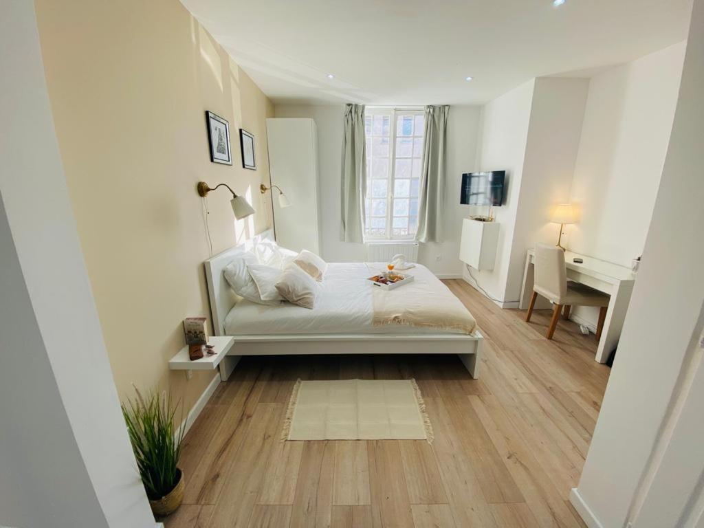 Studio Cosy En Plein Coeur De Soissons Apartment Ngoại thất bức ảnh